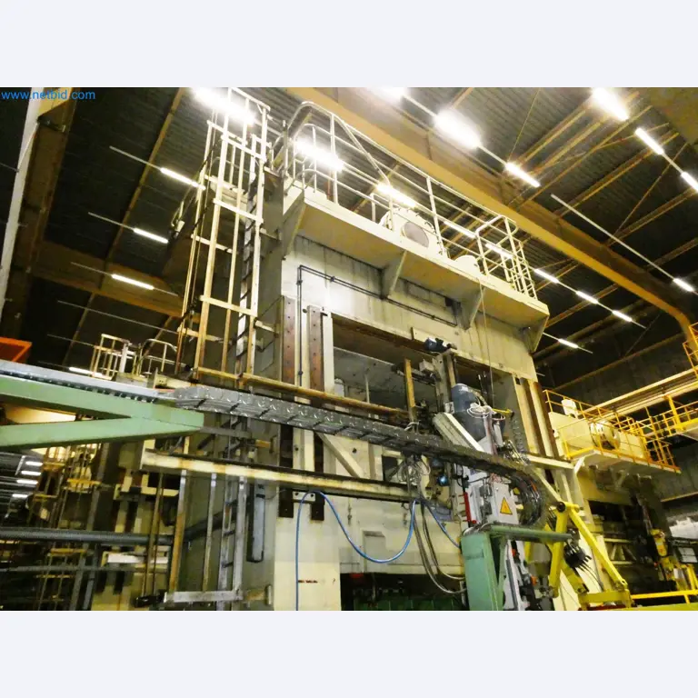 Pressenlinien aus der Automobilindustrie-48