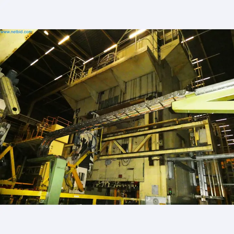 Pressenlinien aus der Automobilindustrie-51