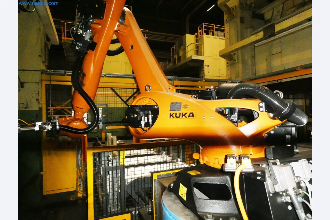 Pressenlinien aus der Automobilindustrie-54