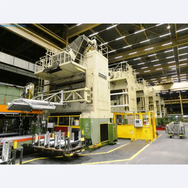 Pressenlinien aus der Automobilindustrie-68