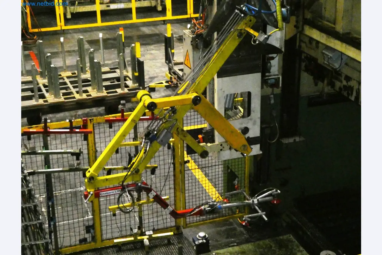 Pressenlinien aus der Automobilindustrie-7