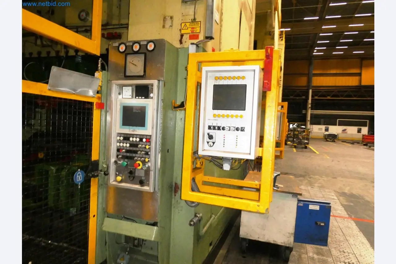 Pressenlinien aus der Automobilindustrie-15