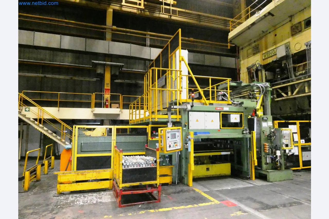 Pressenlinien aus der Automobilindustrie-2