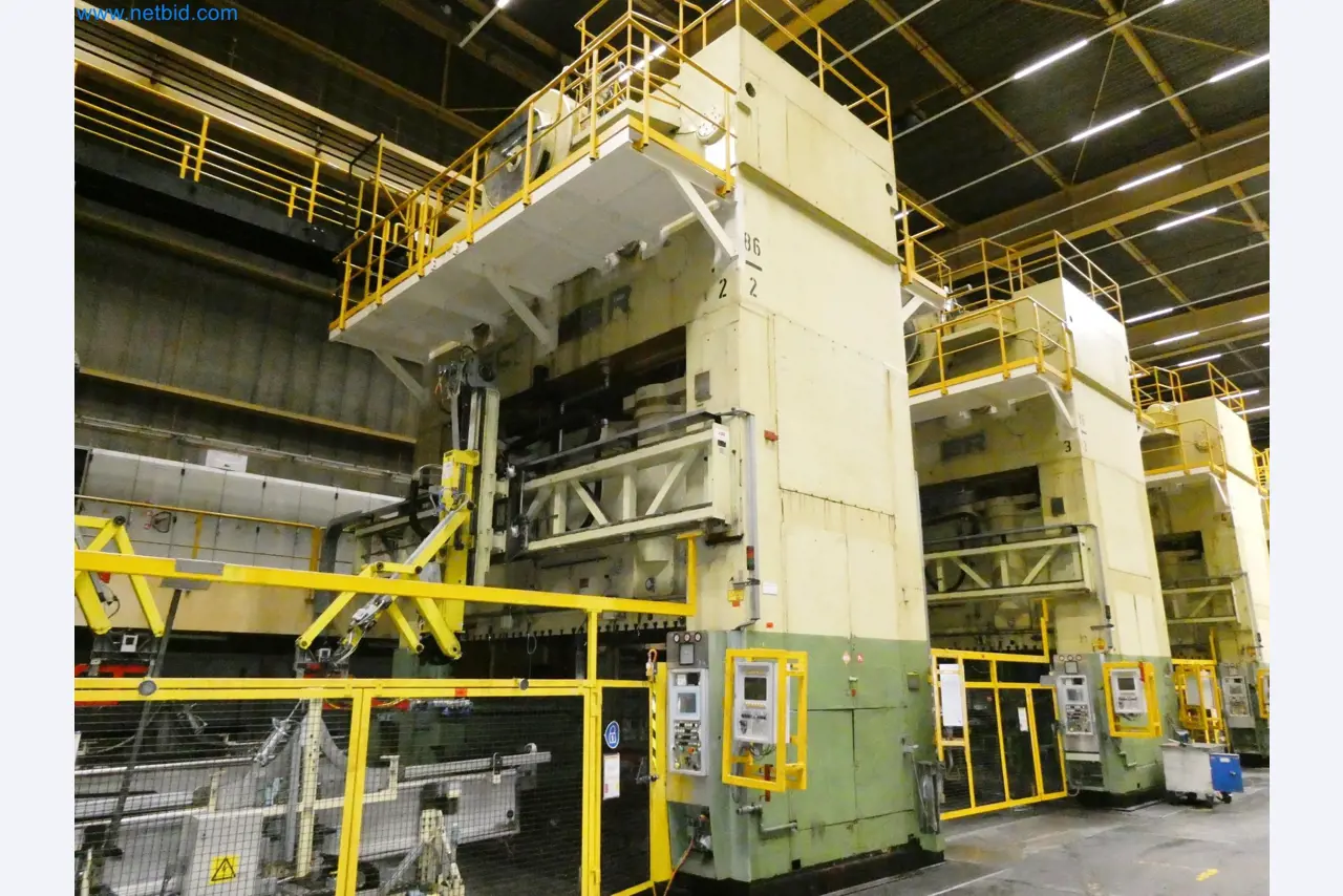 Pressenlinien aus der Automobilindustrie-4