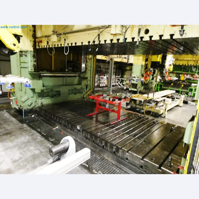 Pressenlinien aus der Automobilindustrie-5