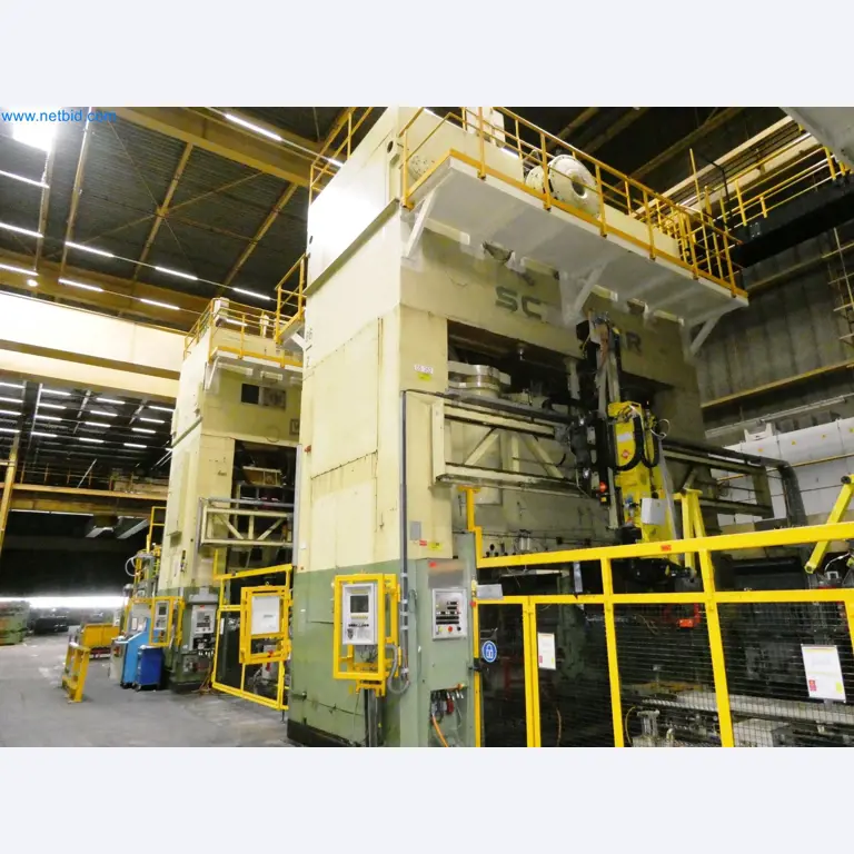 Pressenlinien aus der Automobilindustrie-7