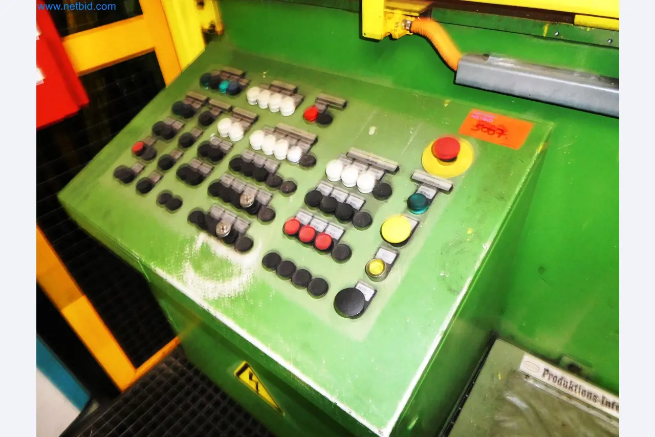 Pressenlinien aus der Automobilindustrie-17