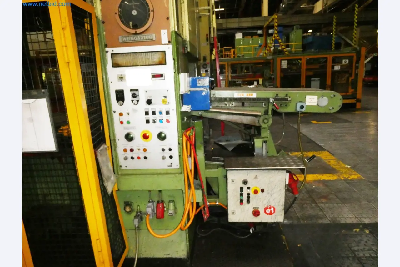 Pressenlinien aus der Automobilindustrie-30