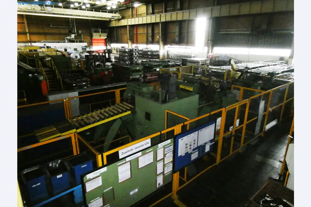 Pressenlinien aus der Automobilindustrie-11