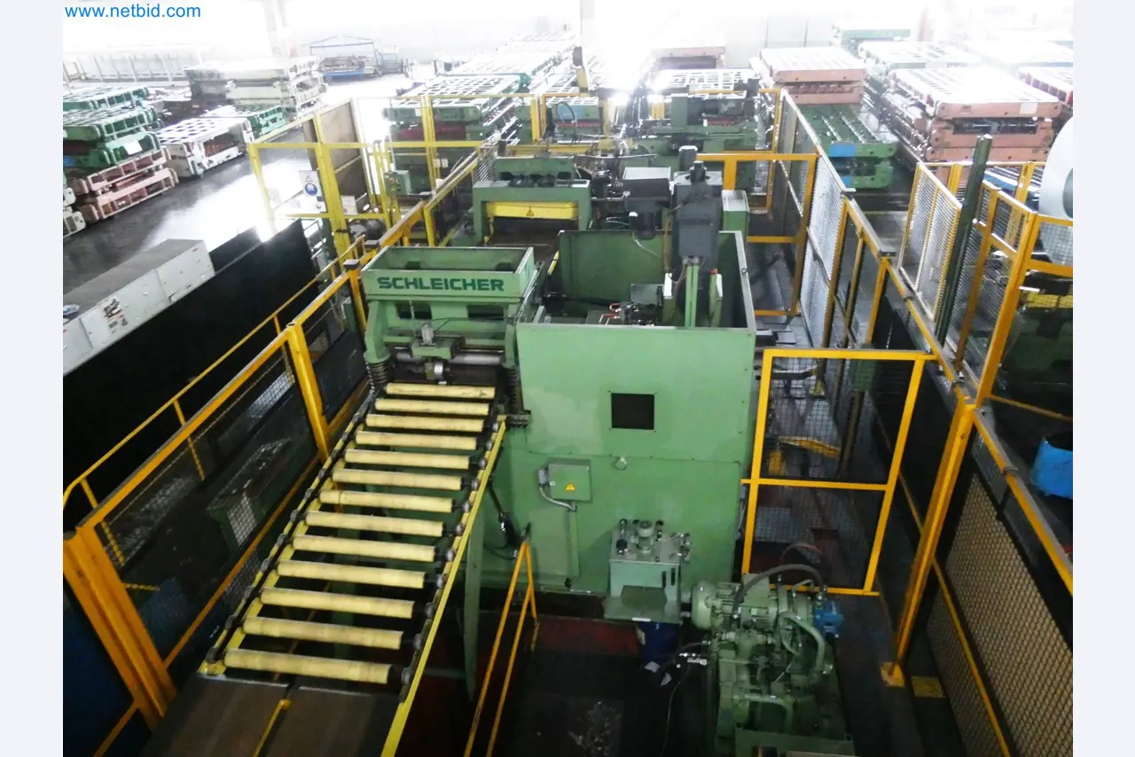 Pressenlinien aus der Automobilindustrie-12