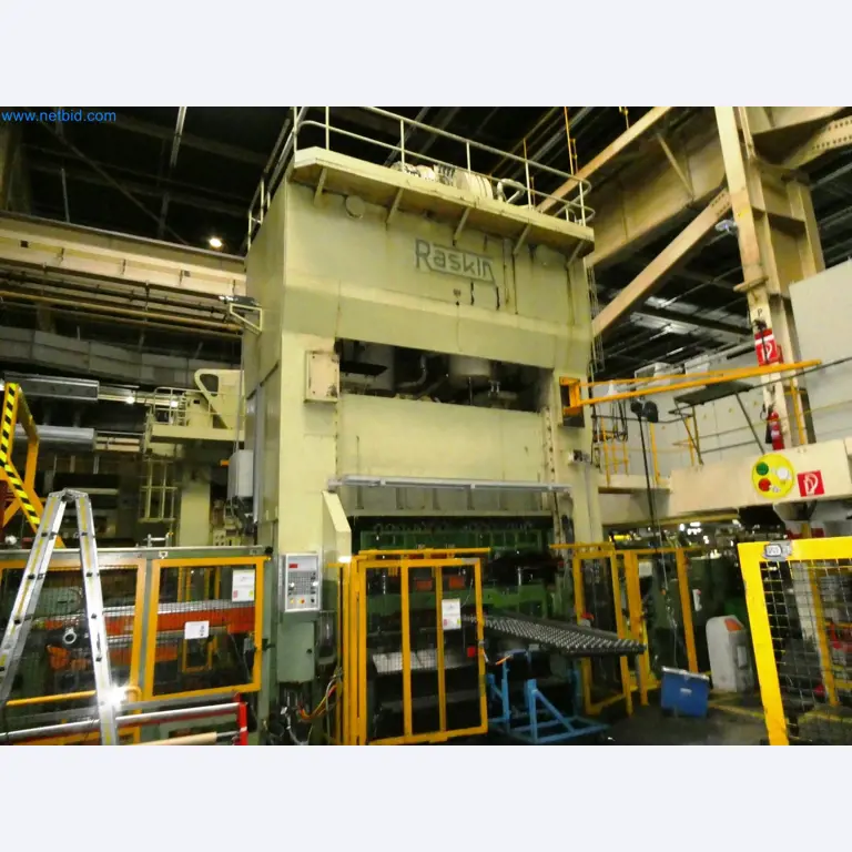 Pressenlinien aus der Automobilindustrie-13