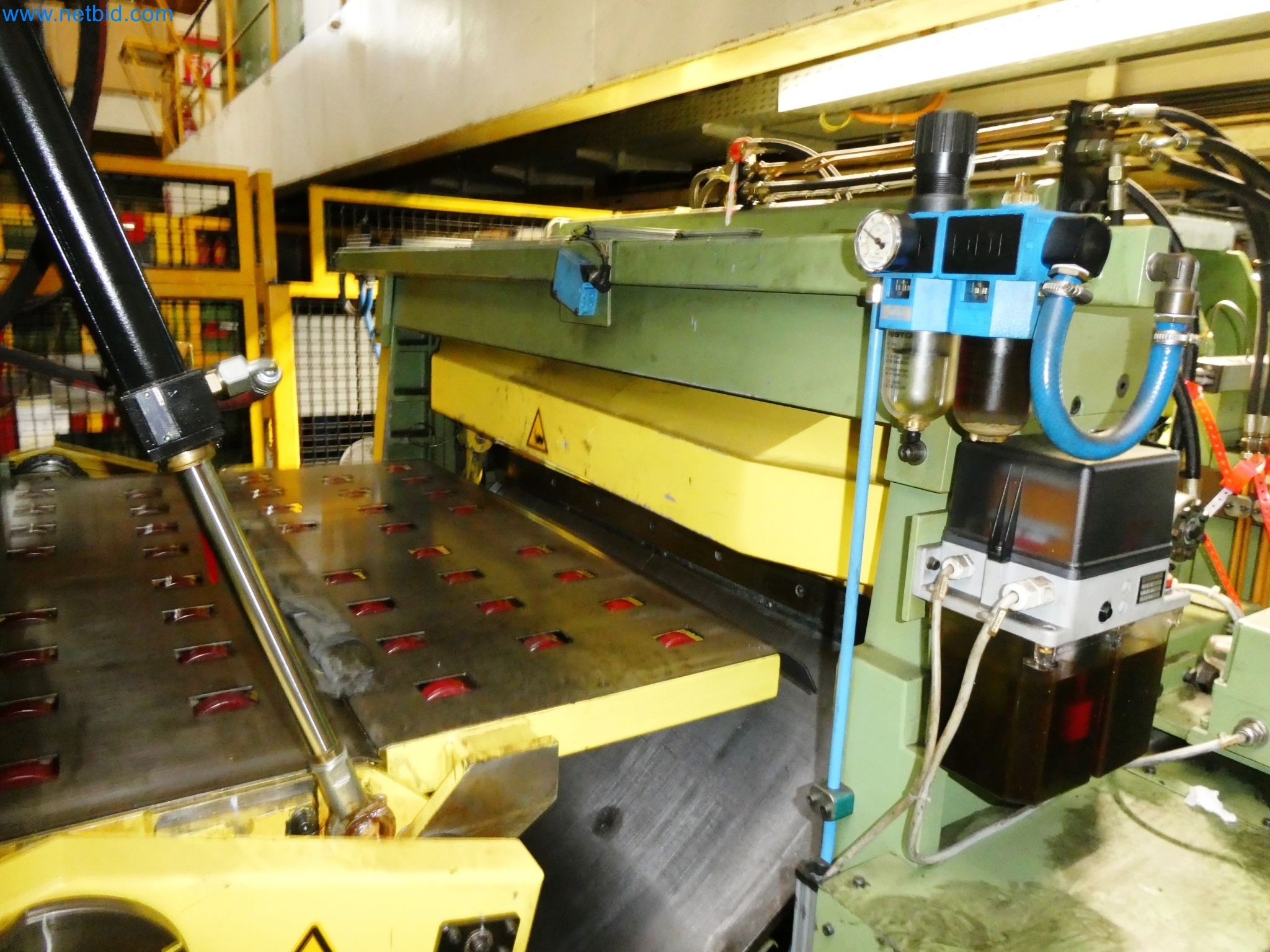 Lignes de presses de l'industrie automobile-19