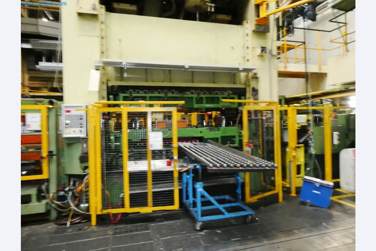 Pressenlinien aus der Automobilindustrie-20