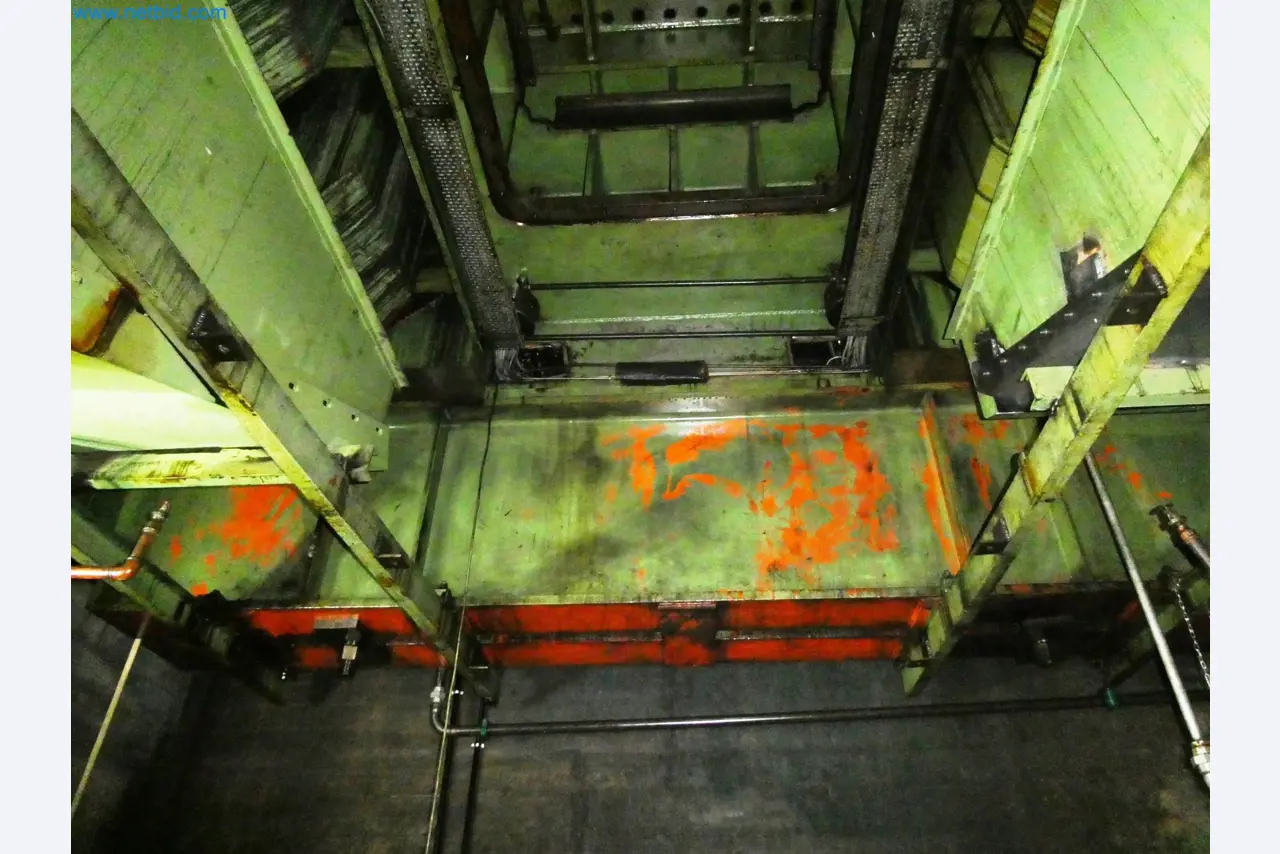 Pressenlinien aus der Automobilindustrie-31