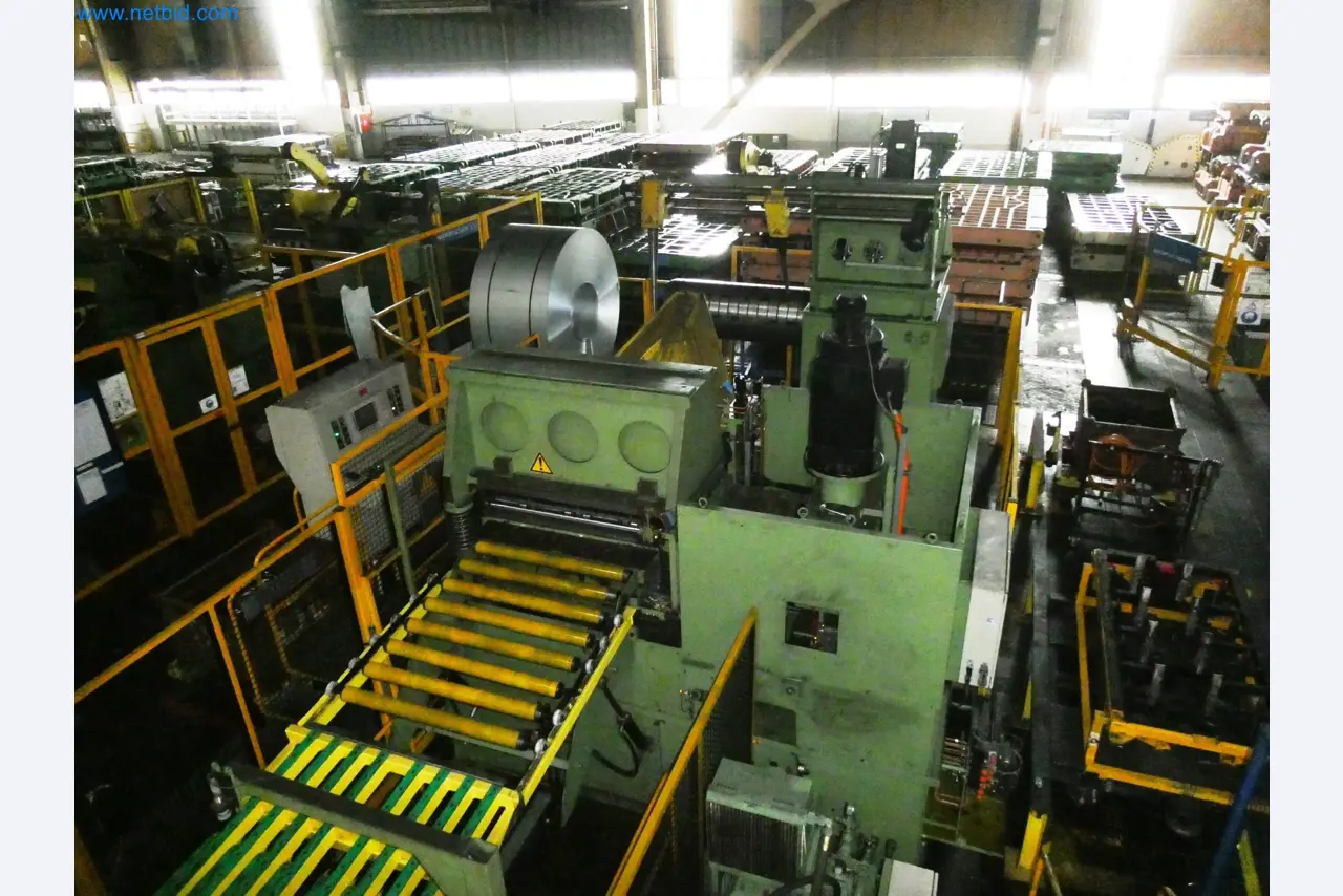 Pressenlinien aus der Automobilindustrie-4