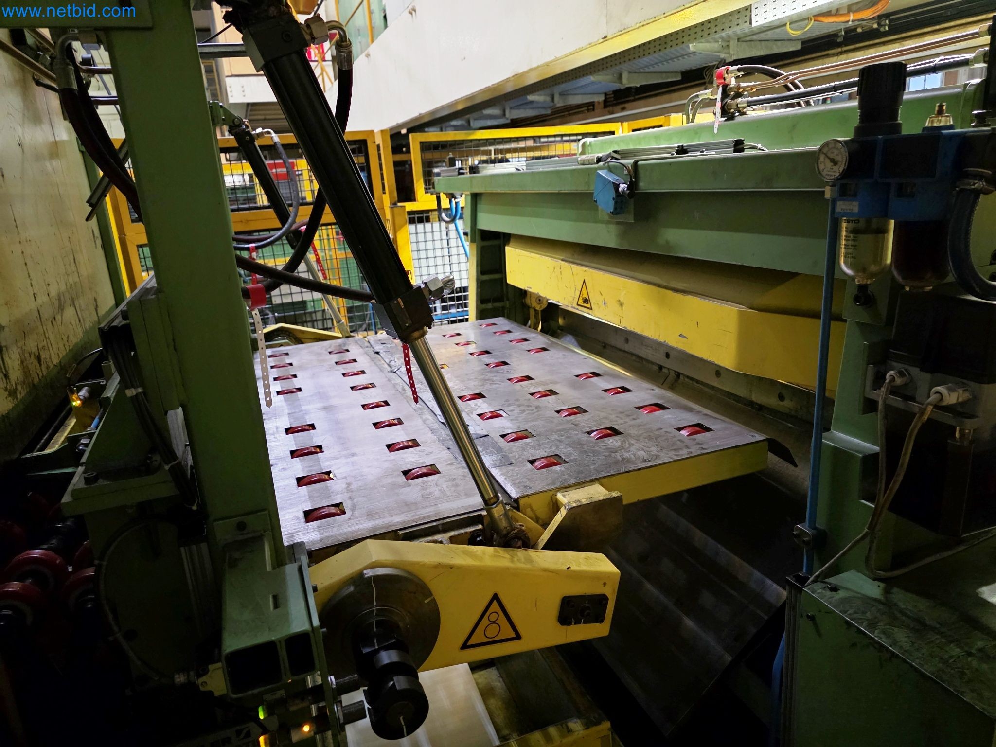 Press lines from the automotive industry-41