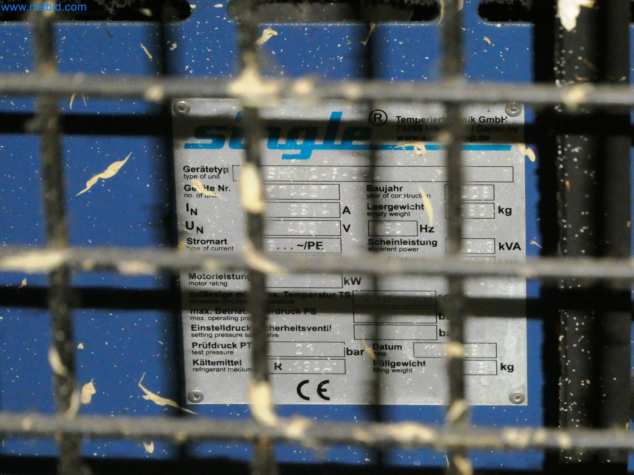 Robots, equipos de soldadura y accesorios de montaje de la industria del automóvil-4