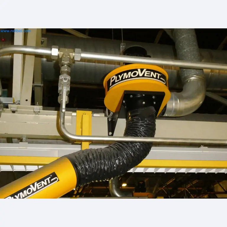 Robots, equipos de soldadura y accesorios de montaje de la industria del automóvil-3