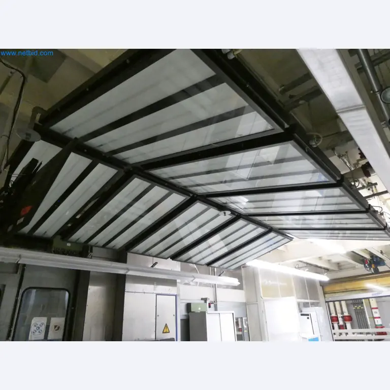 Robôs, equipamento de soldadura e acessórios de montagem da indústria automóvel-1