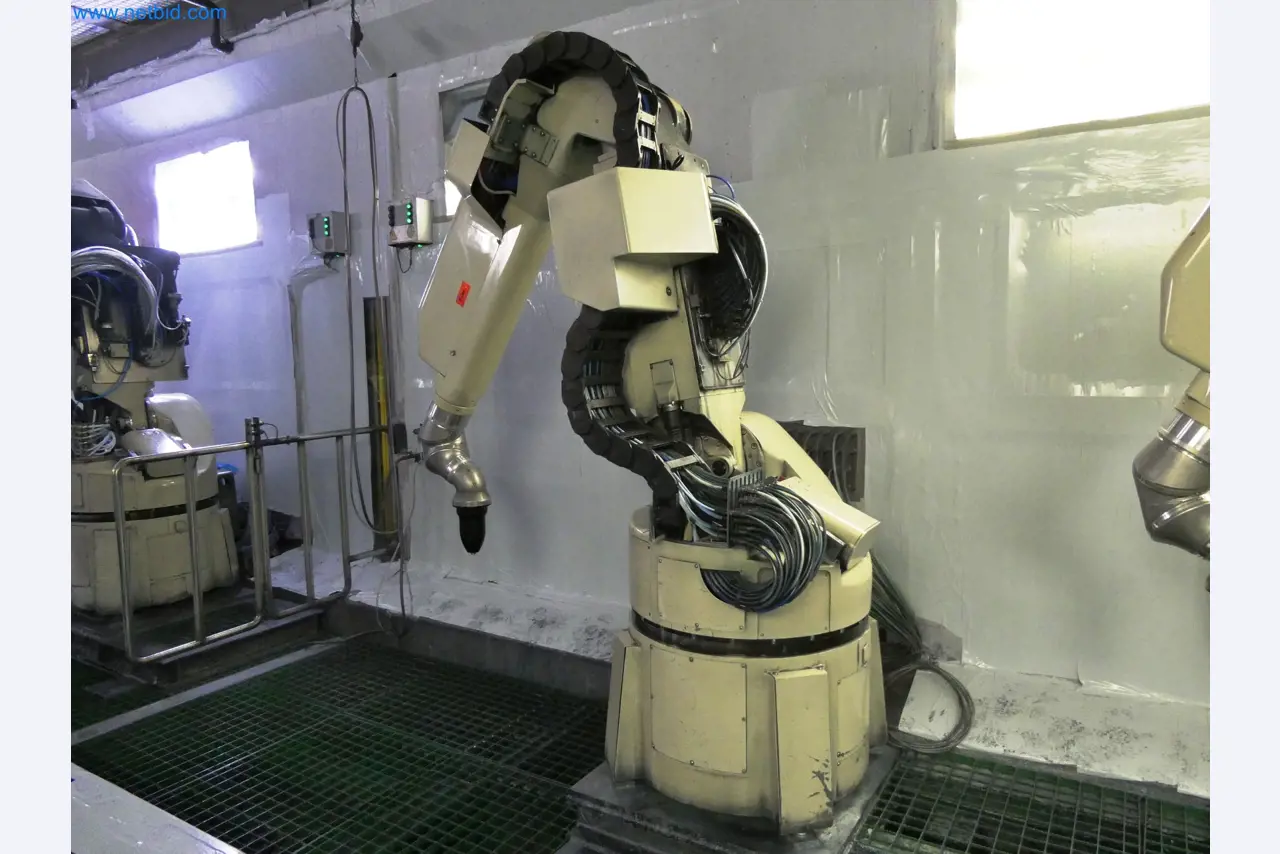 Roboty, svařovací zařízení a montážní příslušenství z automobilového průmyslu-13