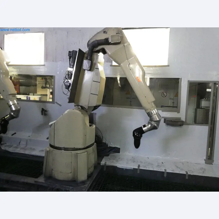 Roboty, svařovací zařízení a montážní příslušenství z automobilového průmyslu-15