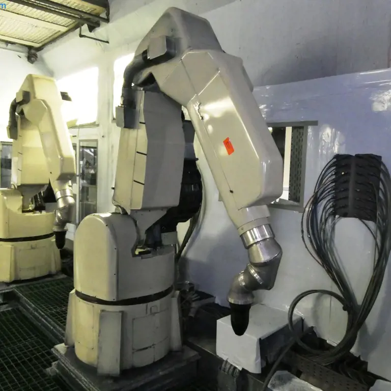 8 6osý malovací robot DÜRR R22 und R21