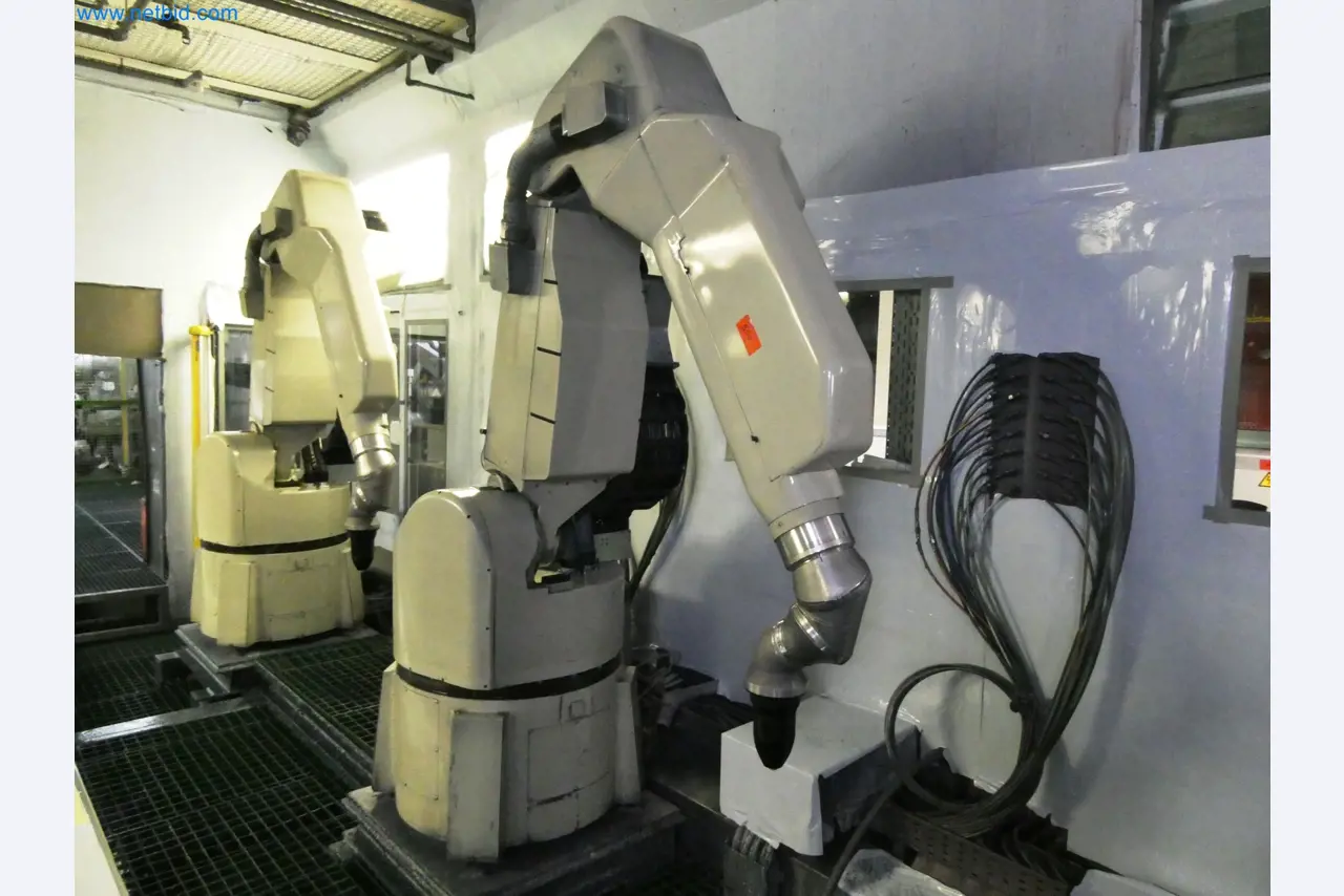 Roboty, svařovací zařízení a montážní příslušenství z automobilového průmyslu-1