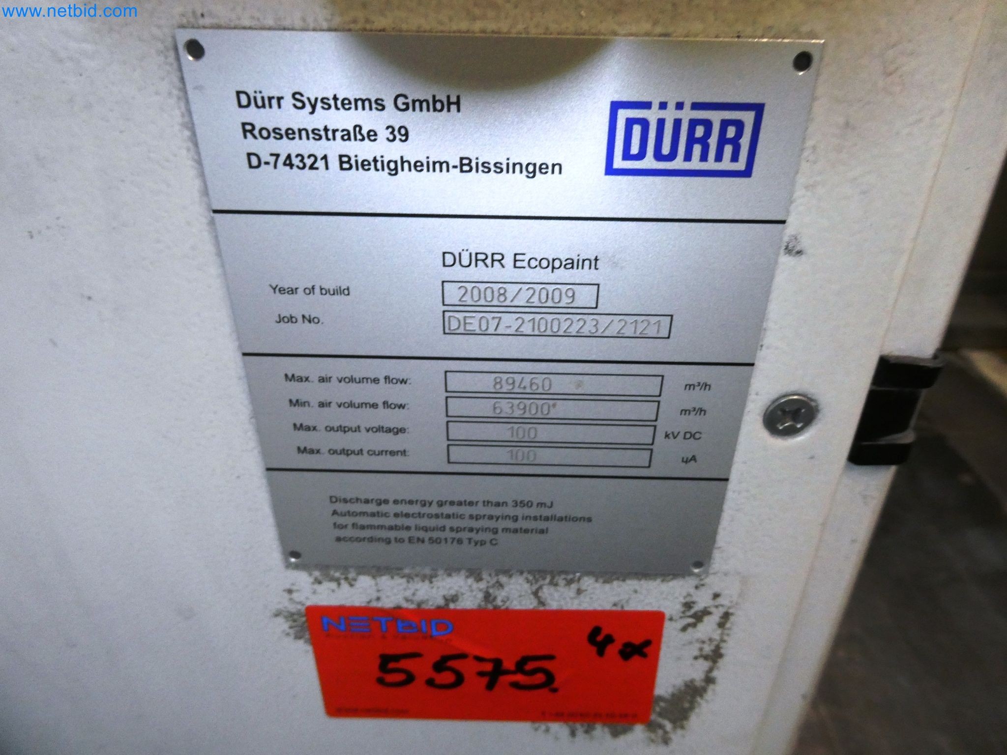 Roboty, svařovací zařízení a montážní příslušenství z automobilového průmyslu-3