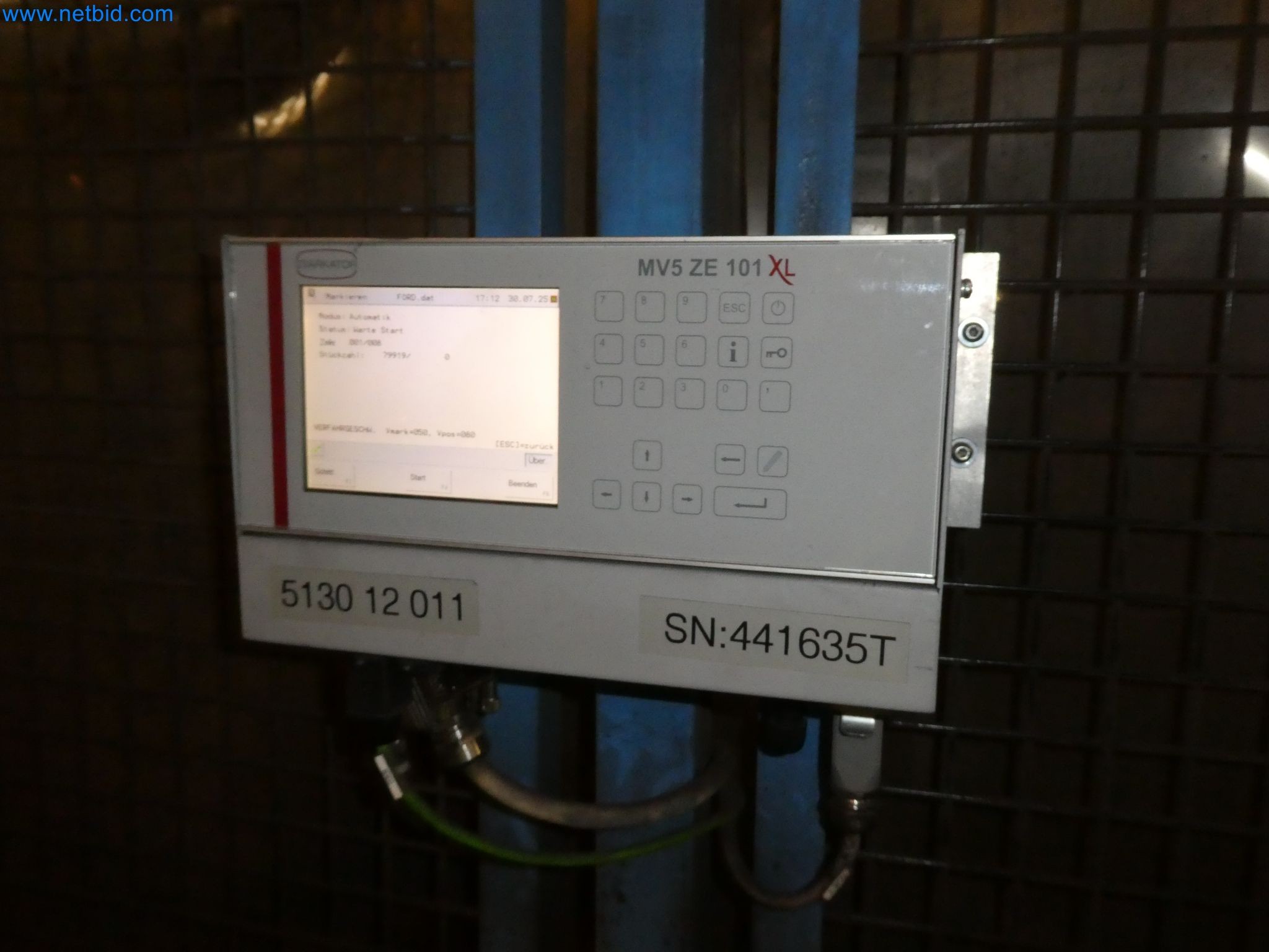 Robots, equipos de soldadura y accesorios de montaje de la industria del automóvil-1