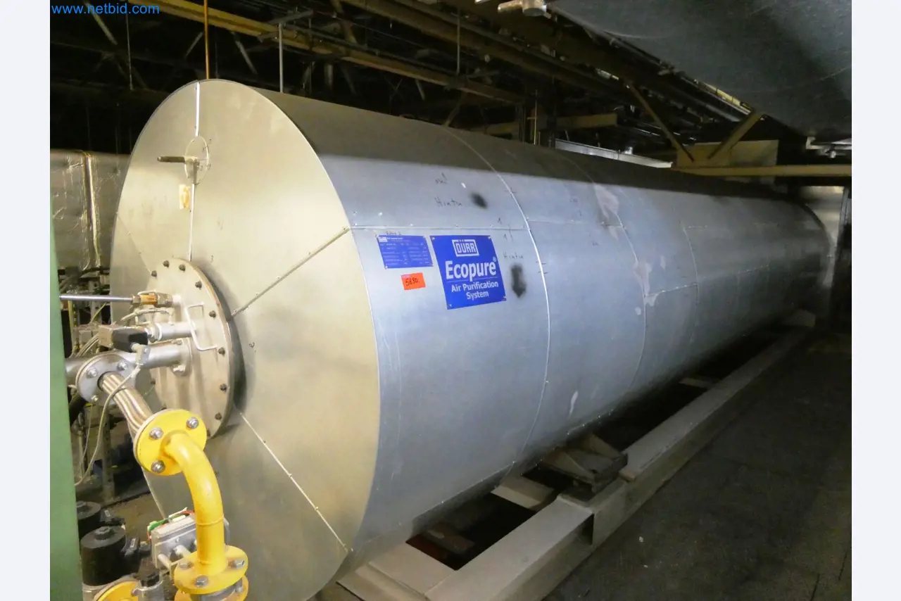 Roboty, svařovací zařízení a montážní příslušenství z automobilového průmyslu-1