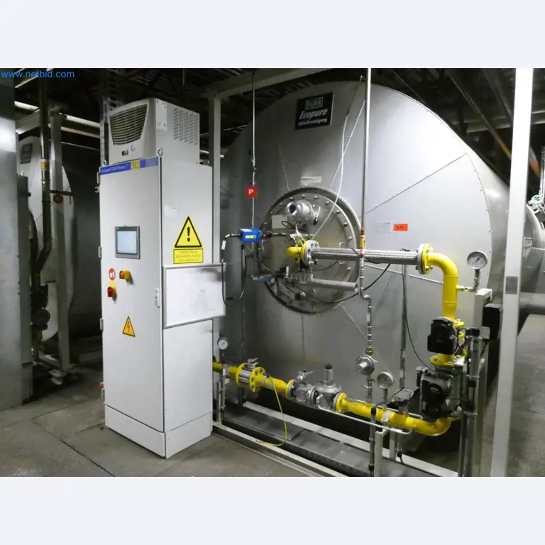 Roboti, varilna oprema in pripomočki za montažo iz avtomobilske industrije-1