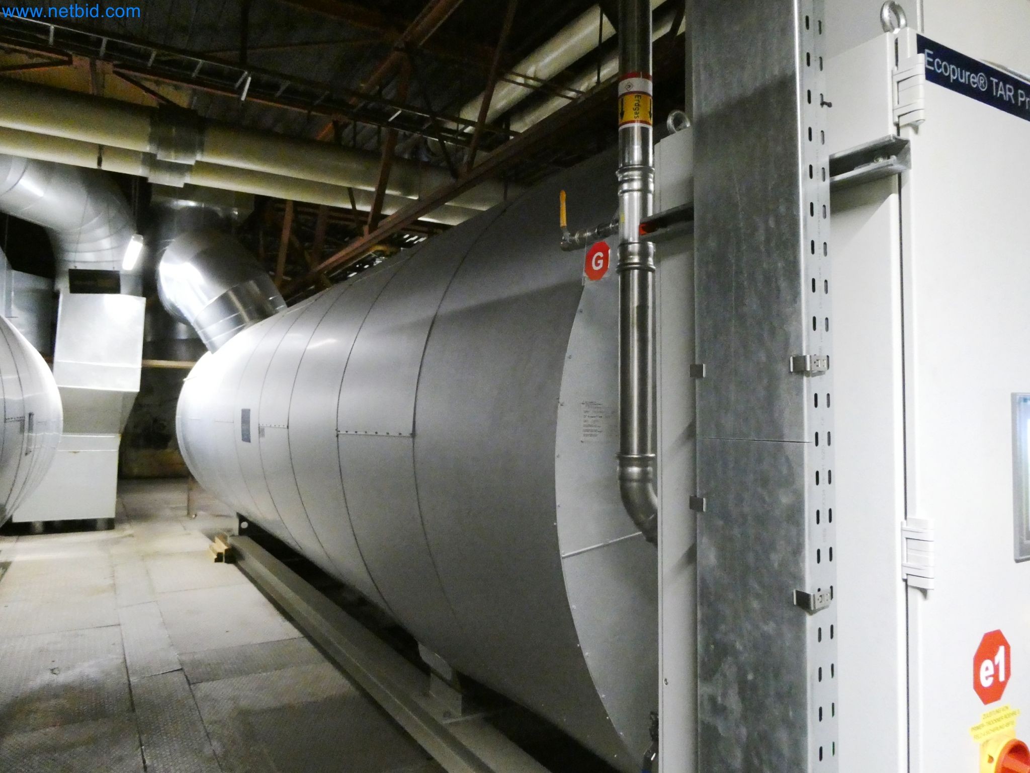 Roboti, varilna oprema in pripomočki za montažo iz avtomobilske industrije-5