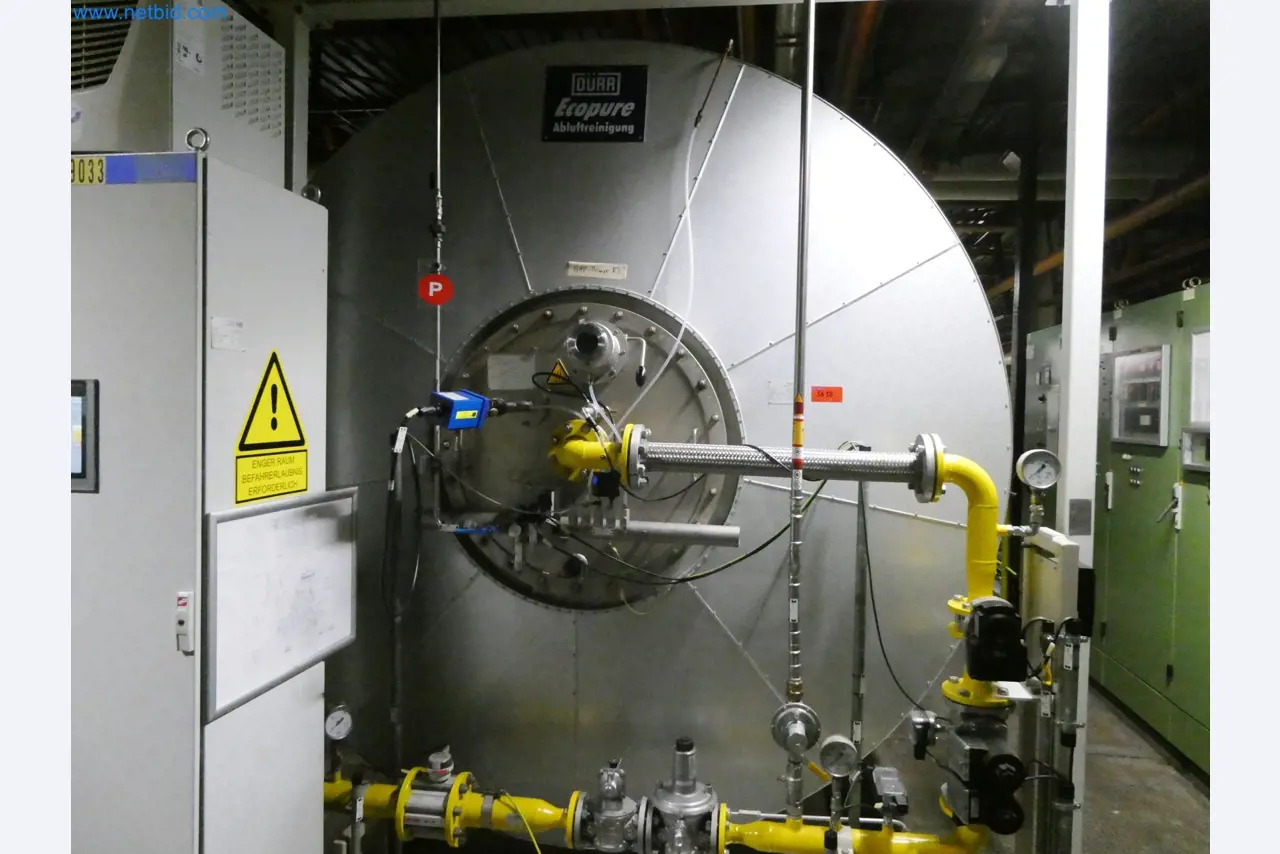 Roboti, varilna oprema in pripomočki za montažo iz avtomobilske industrije-9