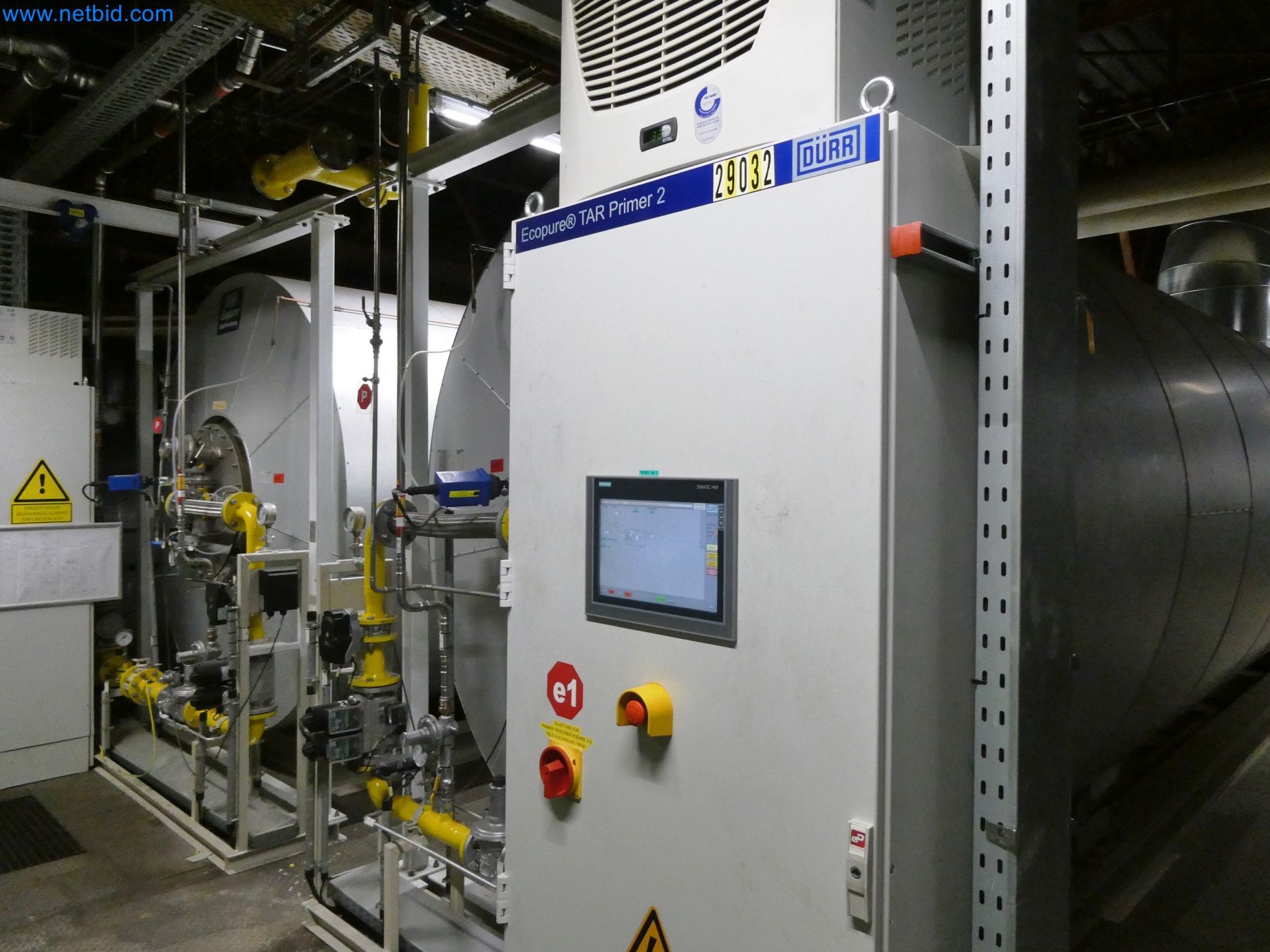 Roboti, varilna oprema in pripomočki za montažo iz avtomobilske industrije-4