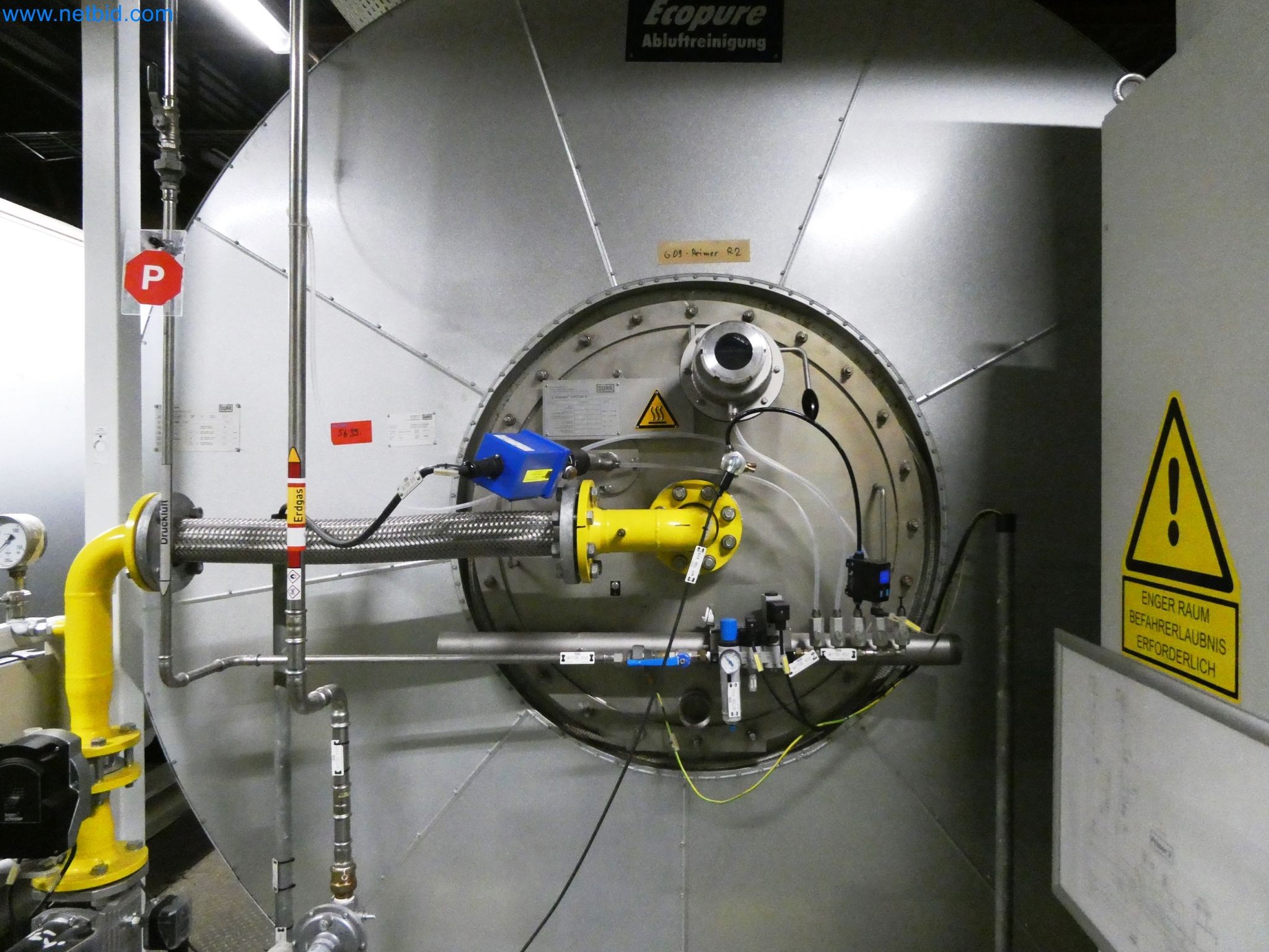 Roboti, varilna oprema in pripomočki za montažo iz avtomobilske industrije-7