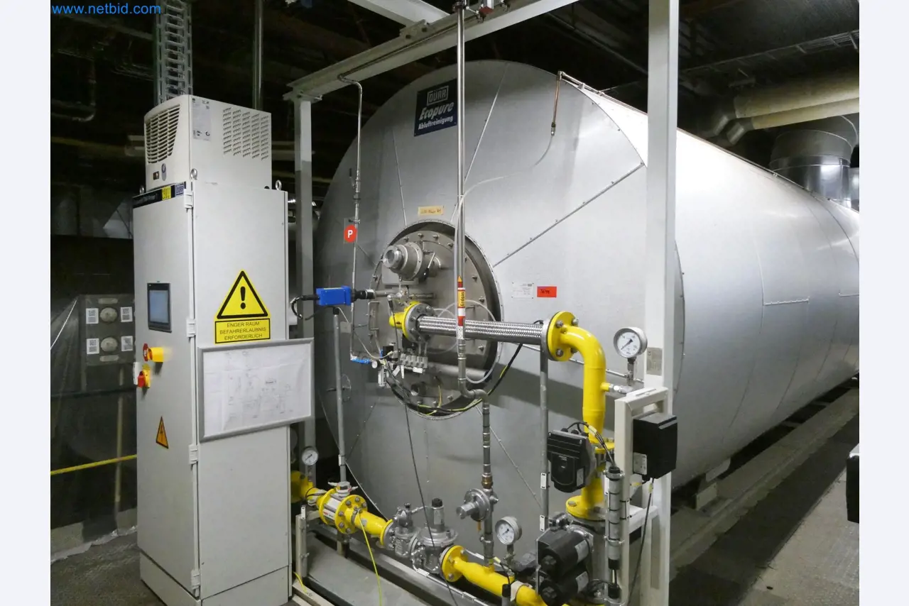 Roboti, varilna oprema in pripomočki za montažo iz avtomobilske industrije-8