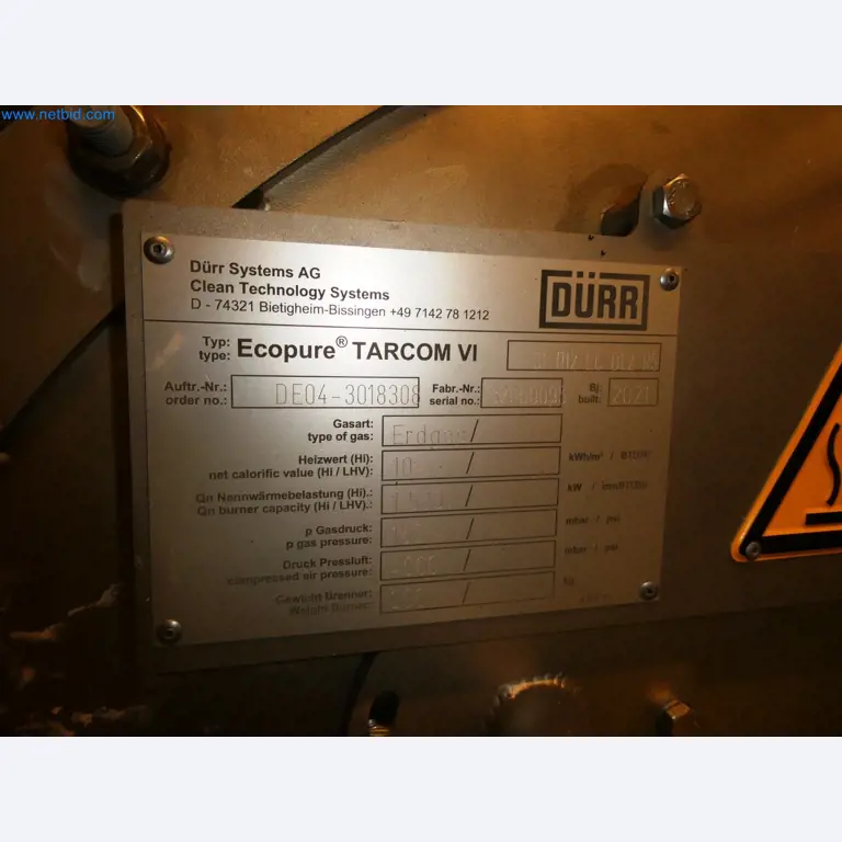 Roboty, svařovací zařízení a montážní příslušenství z automobilového průmyslu-2