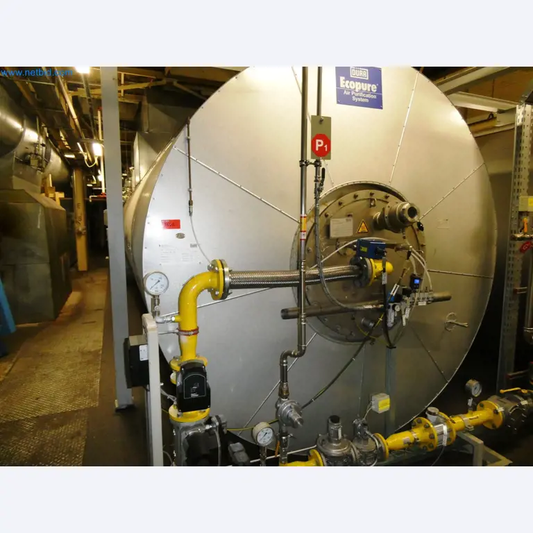 Roboty, svařovací zařízení a montážní příslušenství z automobilového průmyslu-3