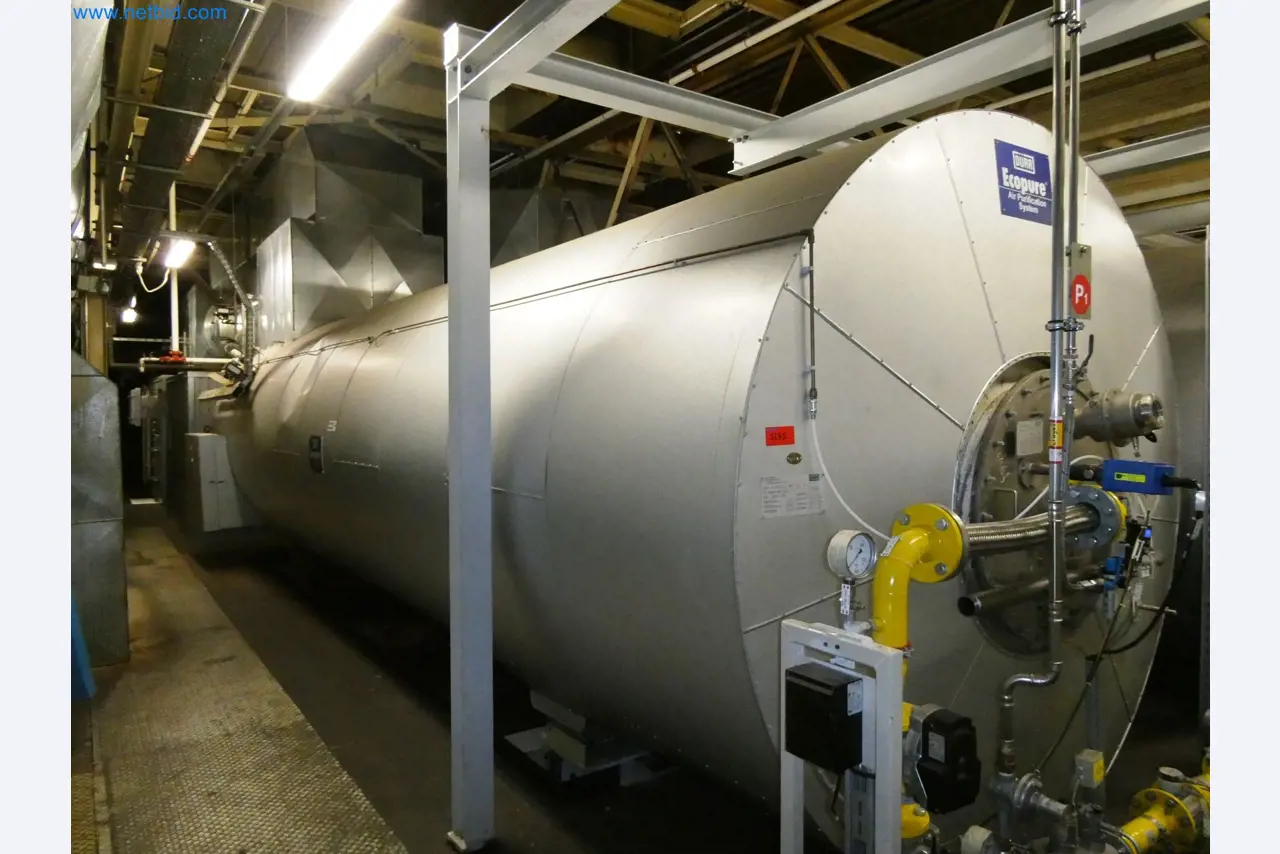 Roboty, svařovací zařízení a montážní příslušenství z automobilového průmyslu-5