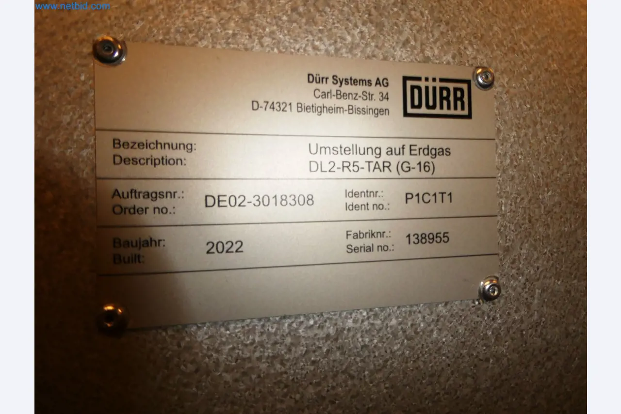 Roboty, svařovací zařízení a montážní příslušenství z automobilového průmyslu-7