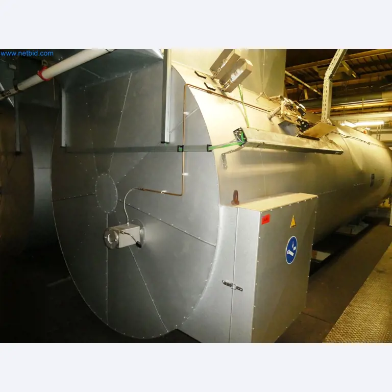 Roboty, svařovací zařízení a montážní příslušenství z automobilového průmyslu-8