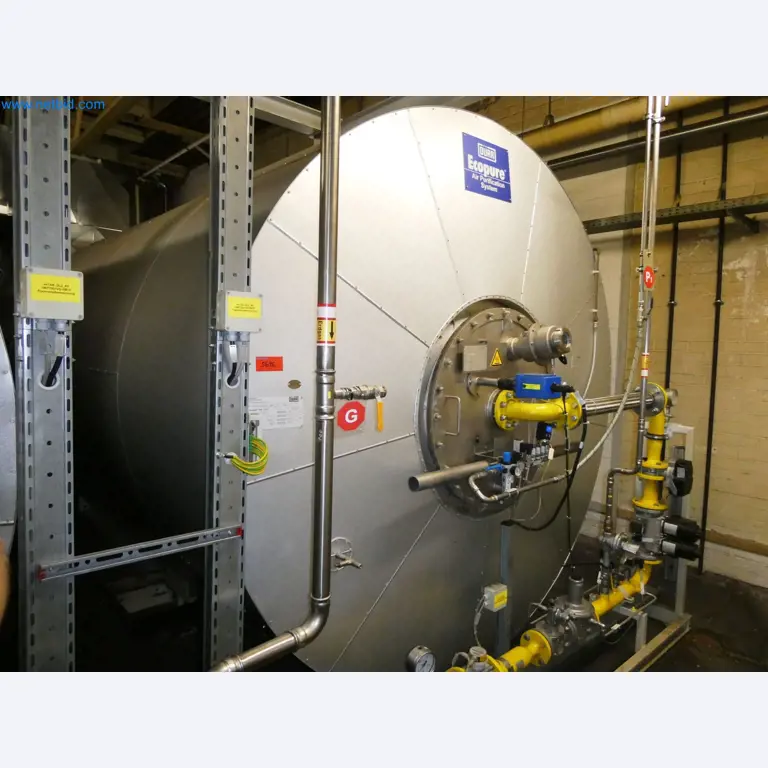 Roboty, svařovací zařízení a montážní příslušenství z automobilového průmyslu-2