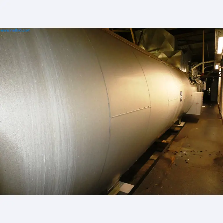 Roboty, svařovací zařízení a montážní příslušenství z automobilového průmyslu-3