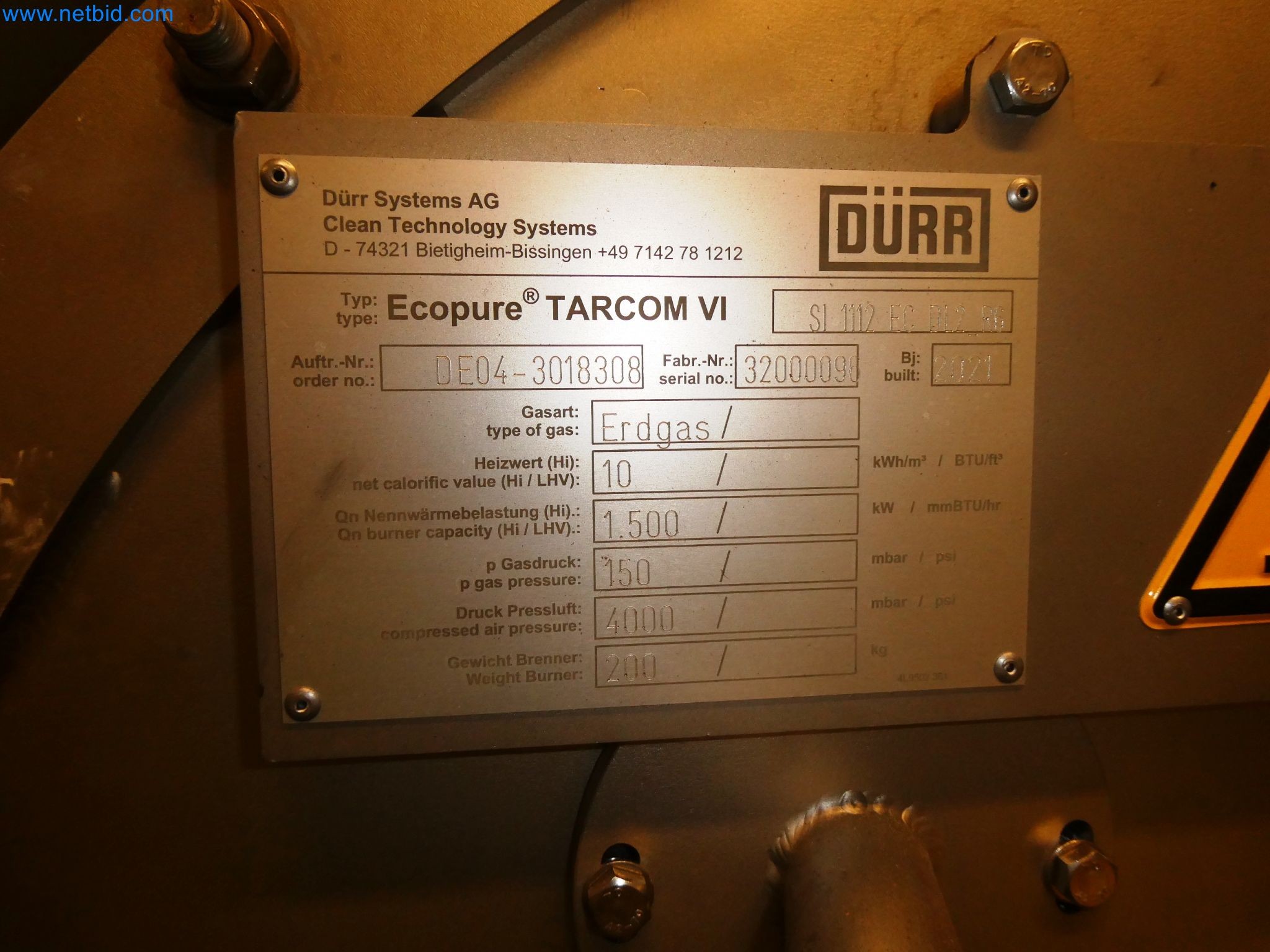 Roboty, svařovací zařízení a montážní příslušenství z automobilového průmyslu-7