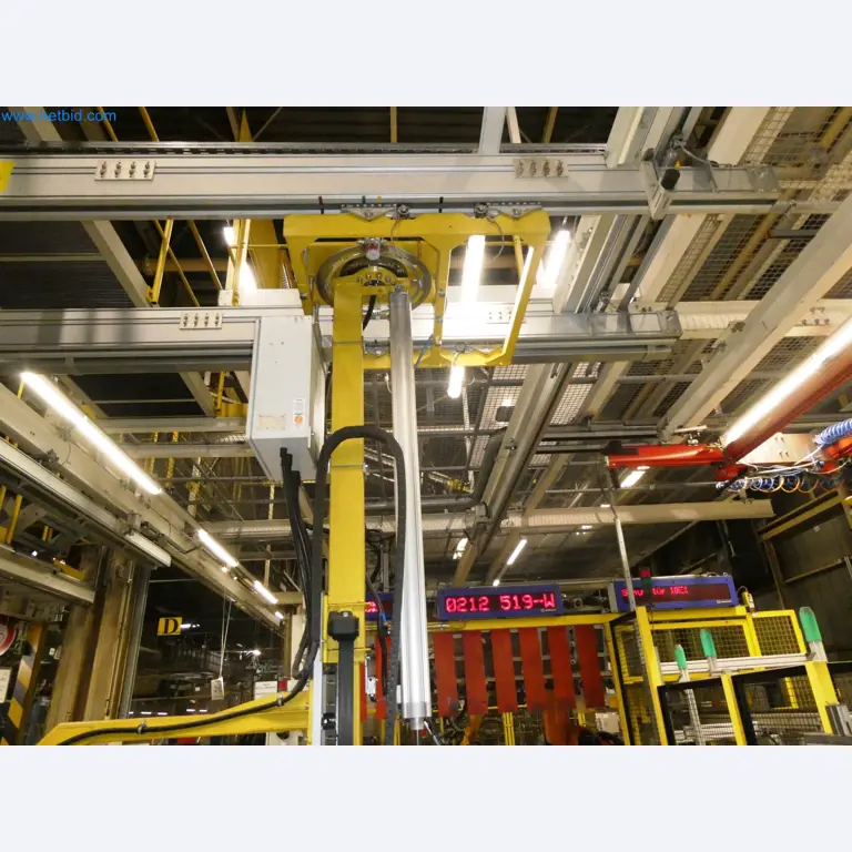 Roboty, svařovací zařízení a montážní příslušenství z automobilového průmyslu-3