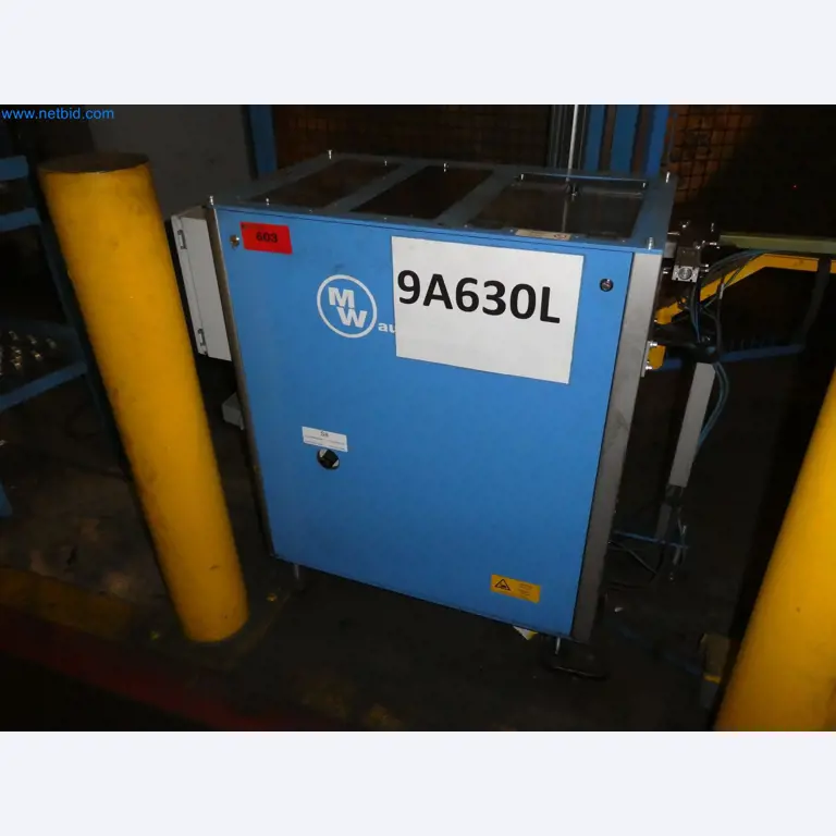 Robots, equipos de soldadura y accesorios de montaje de la industria del automóvil-4