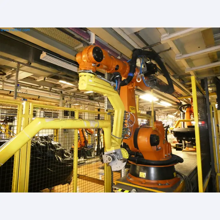 Roboty, svařovací zařízení a montážní příslušenství z automobilového průmyslu-1