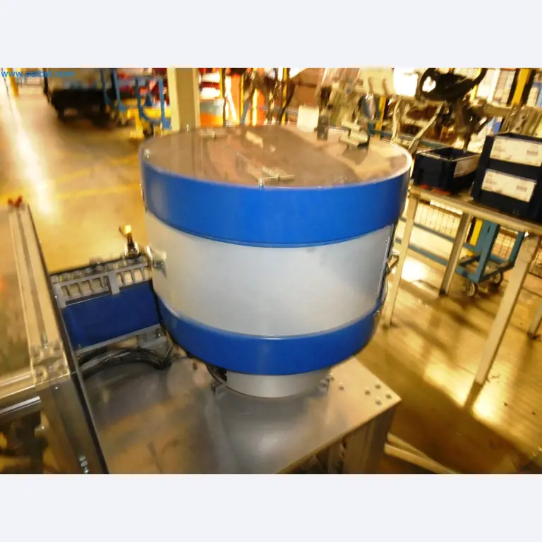 Roboty, svařovací zařízení a montážní příslušenství z automobilového průmyslu-5