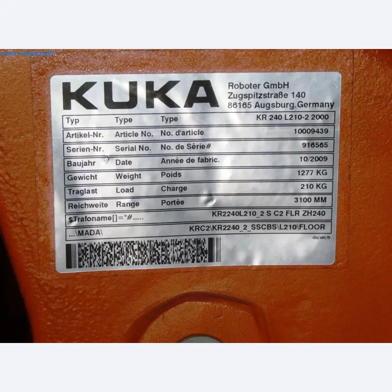 Roboty, svařovací zařízení a montážní příslušenství z automobilového průmyslu-15