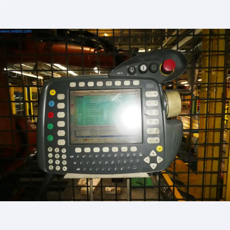 Roboty, svařovací zařízení a montážní příslušenství z automobilového průmyslu-6